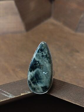 Teardrop Green Gemstone Ring